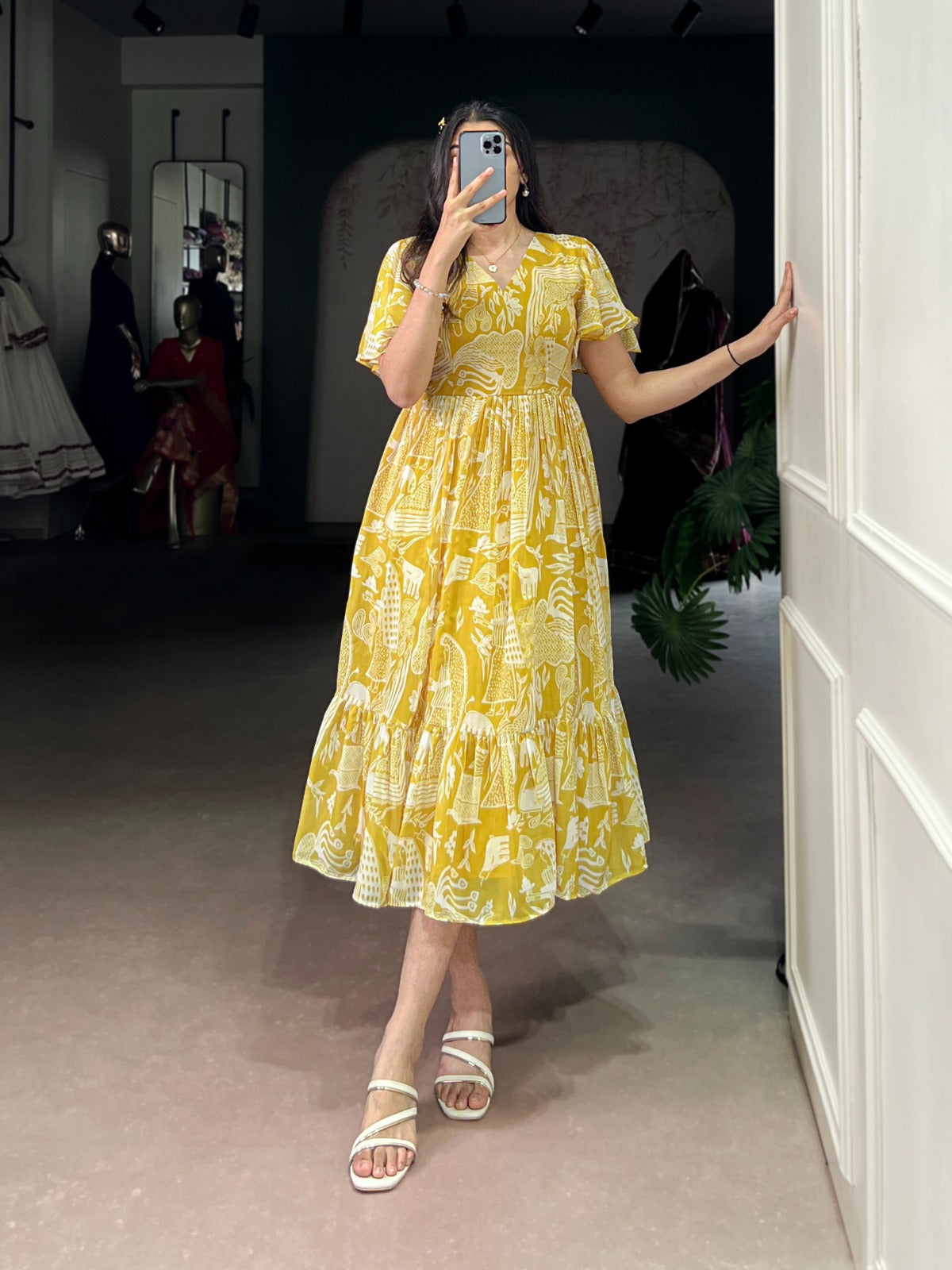 Sunshine stitched in every fold breezy, comfy, and effortlessly chic.🌻