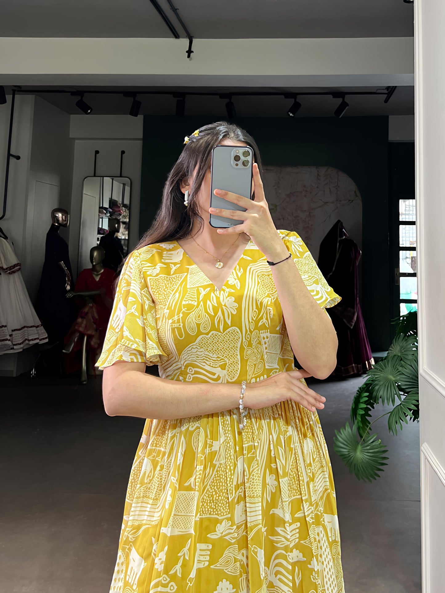 Sunshine stitched in every fold breezy, comfy, and effortlessly chic.🌻